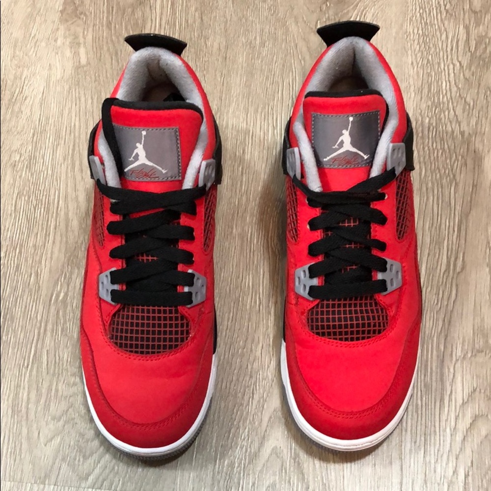 Jordan 4 Toros